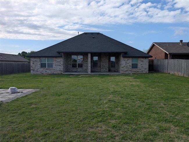 Building Photo - 405 NW 115th St