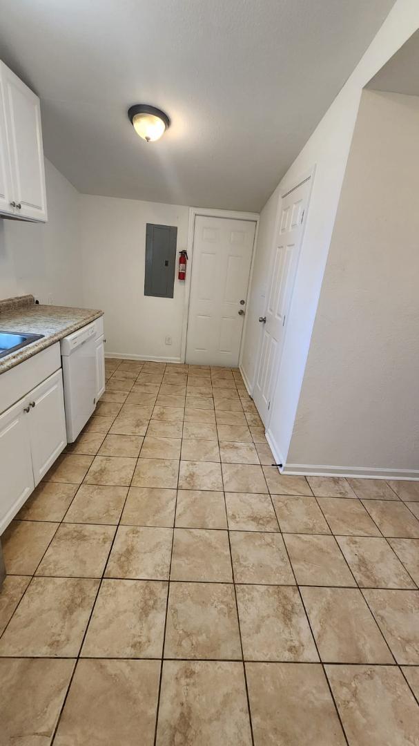 Building Photo - 4 Arnco Second St