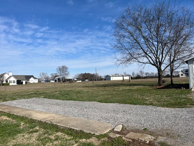 Building Photo - 9155 Concord Rd