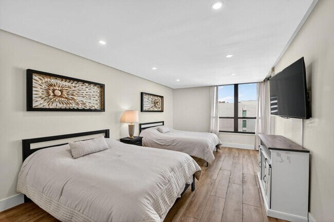 Building Photo - 3610 S Ocean Blvd