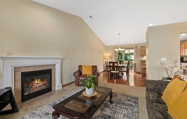 Building Photo - 4 Bed 3Bath Beautiful Single-family House ...