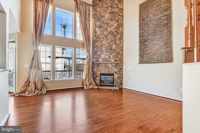 Building Photo - 14570 Collingham Pl