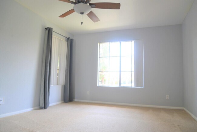 Building Photo - 3877 Pell Pl