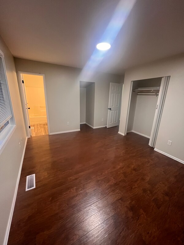 Building Photo - 1007 Digby Ln