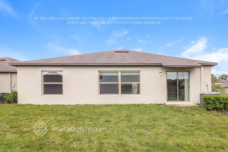 Building Photo - 1593 Blue Rose Dr