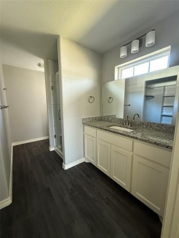 Building Photo - 705 S Binkley St