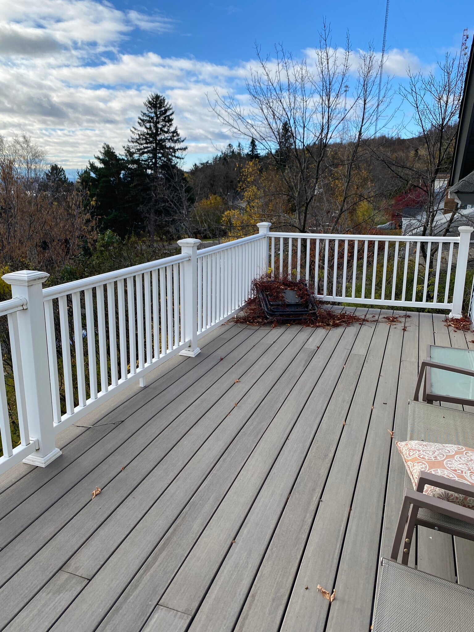 Building Photo - 15 E 10th St