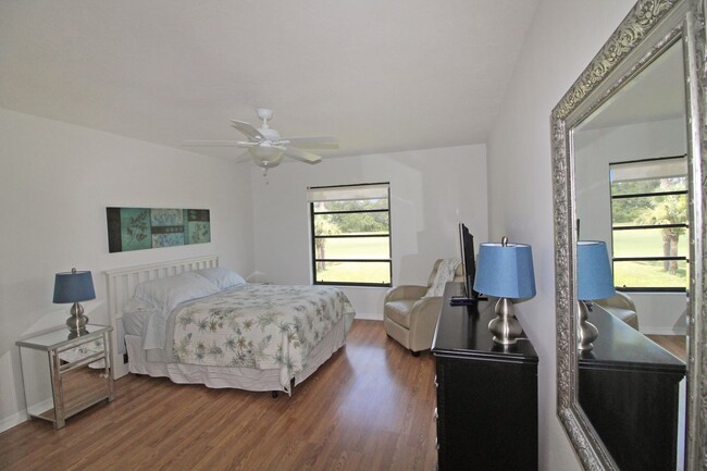 Building Photo - Golfview of Capri Condo for Rent