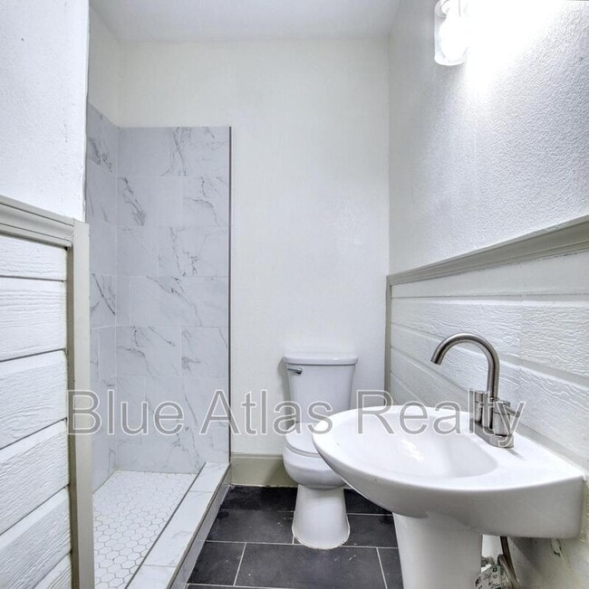 Building Photo - 2934 Purington Ave