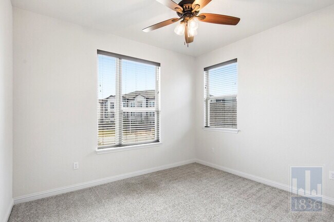 Building Photo - 8309 Greyhawk Cv