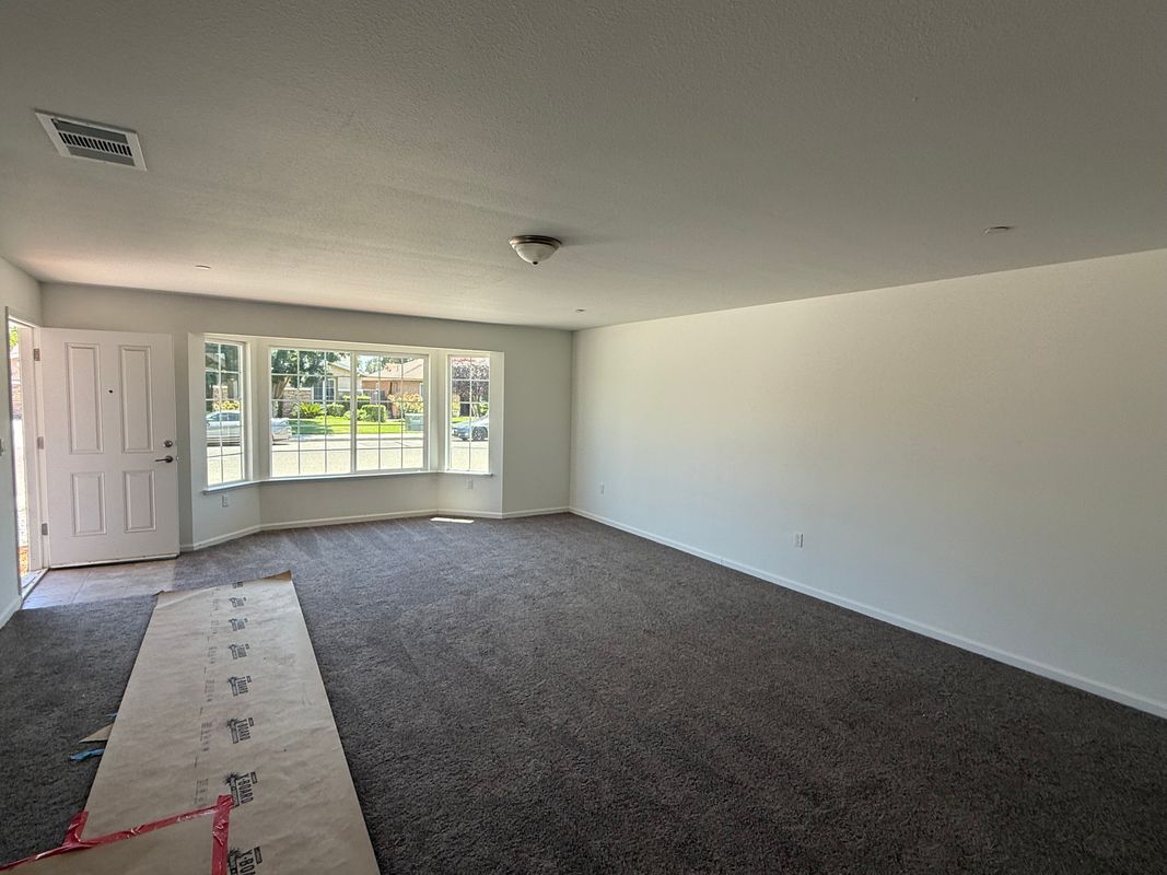 Building Photo - 4372 W Vassar Ave