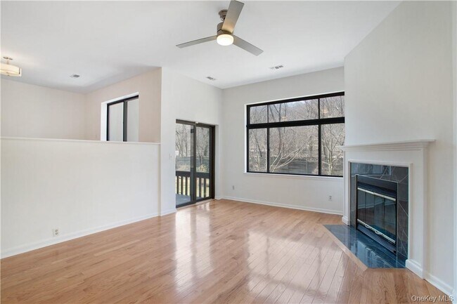 Building Photo - 361 N Greeley Ave