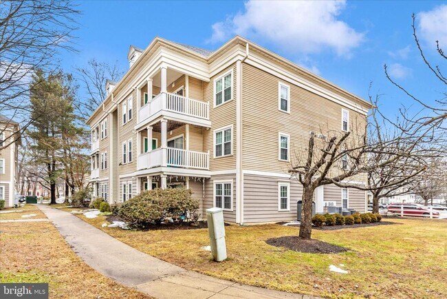 Building Photo - 13205 Cloppers Mill Dr