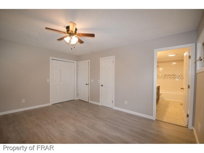 Building Photo - 1710 Chateau Cir