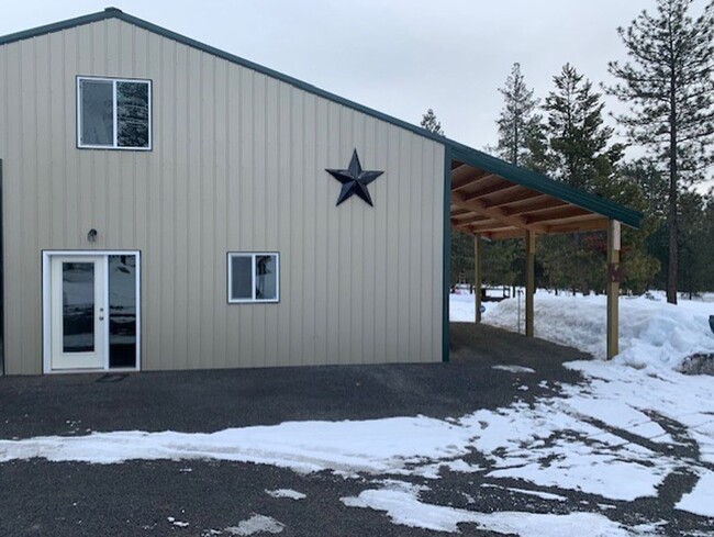 Primary Photo - 26812 N North Rd