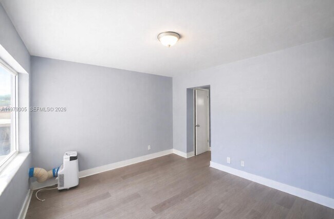 Building Photo - 6080 W Flagler St