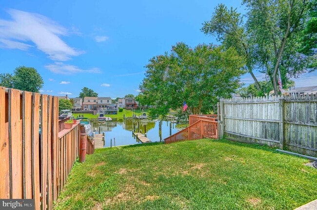 Building Photo - 209 Bridge Dr