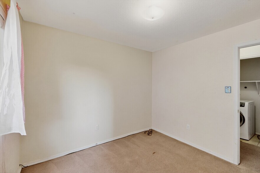 Building Photo - 9000 Violet Orchid Trl SW