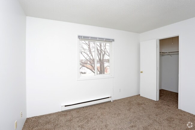 Bedroom - Wedgewood Apartments