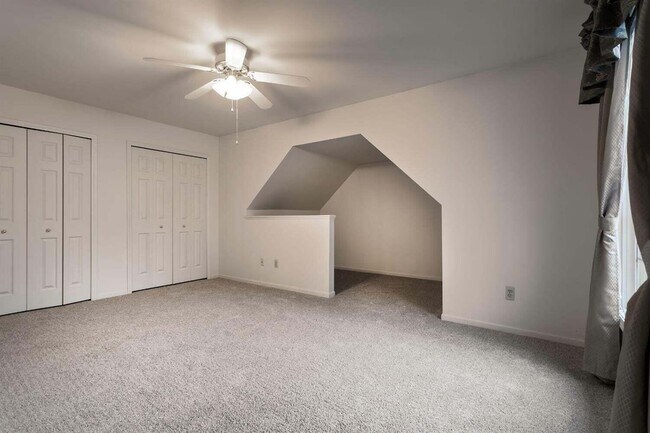 Building Photo - 2702 Maitland Dr