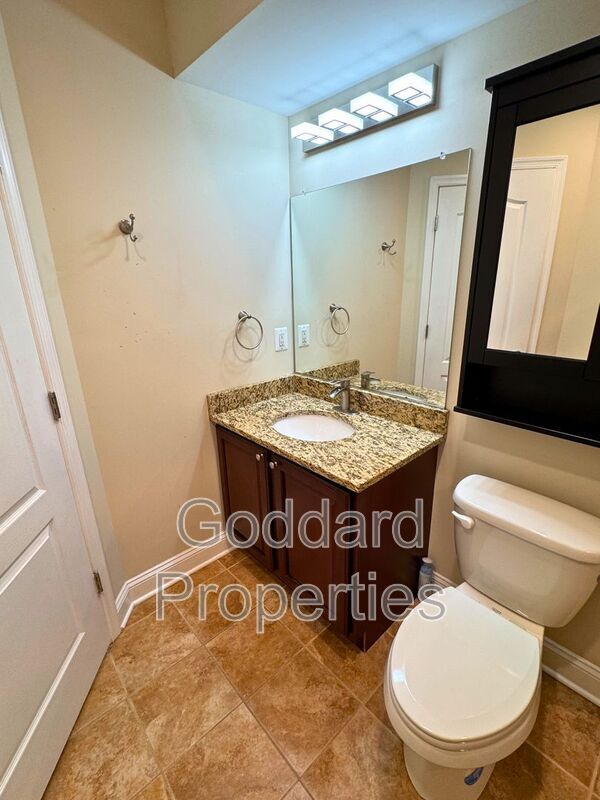 Building Photo - 407 S Wolfe St