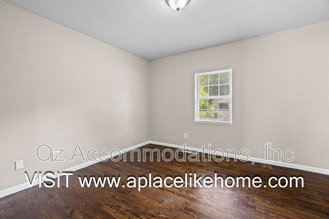 Building Photo - 4934 Appleton Ave