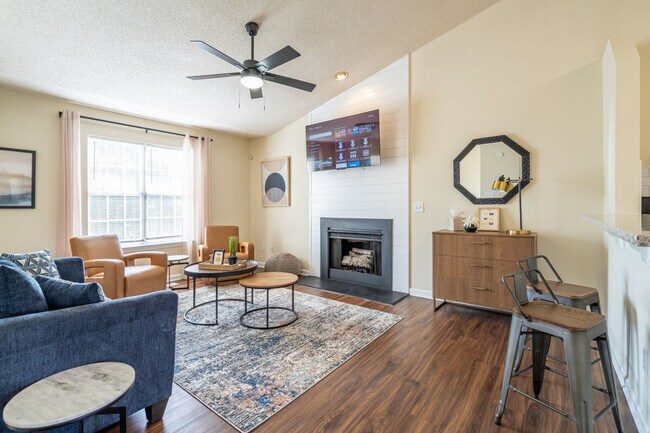 Building Photo - 58 Auburn Dr SW