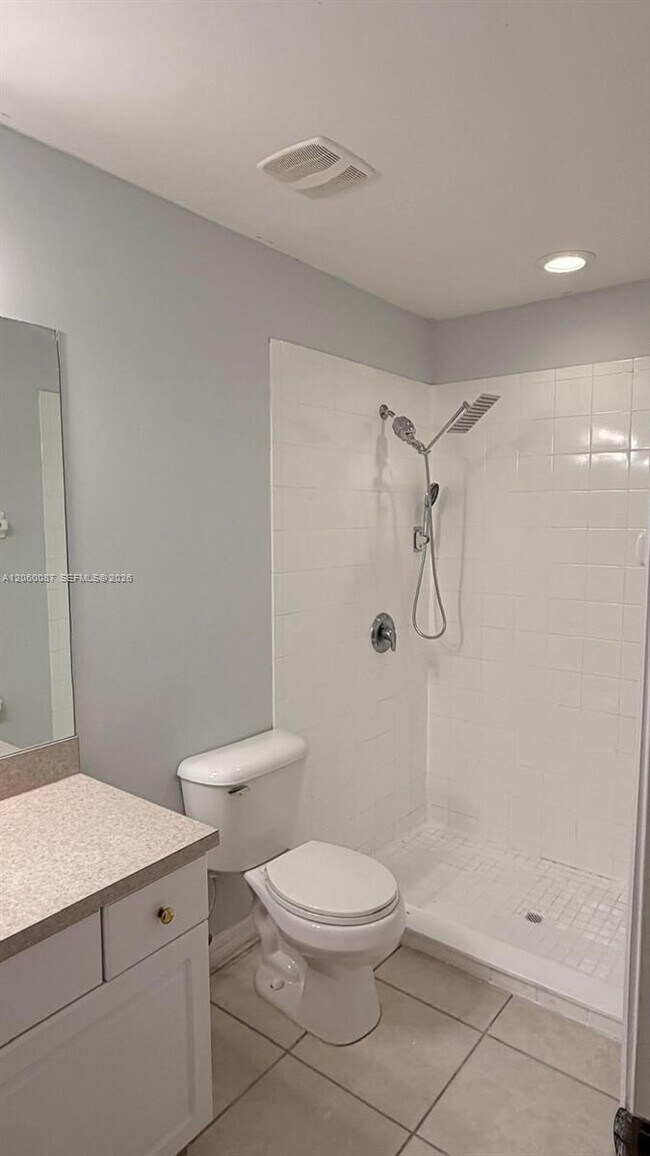 Building Photo - 507 Peerless Cir