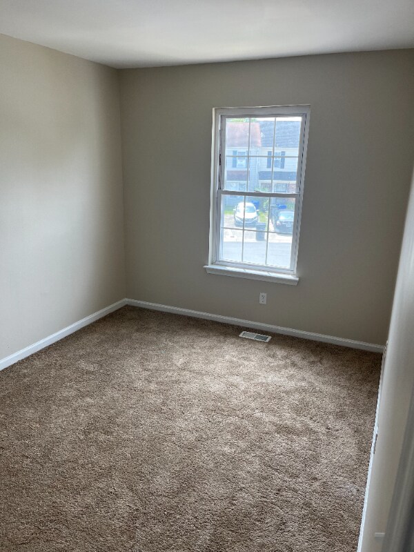 Building Photo - 1623 Sudbury Ct