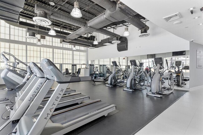 Building Photo - 1250 S Miami Ave