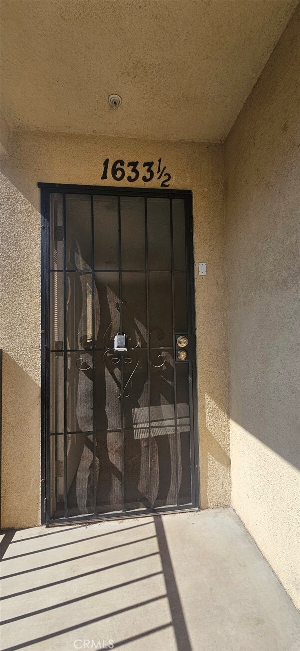 Building Photo - 1633 E 85th St