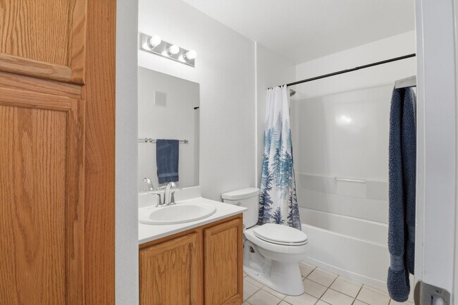 Building Photo - 3074 Tarpon
