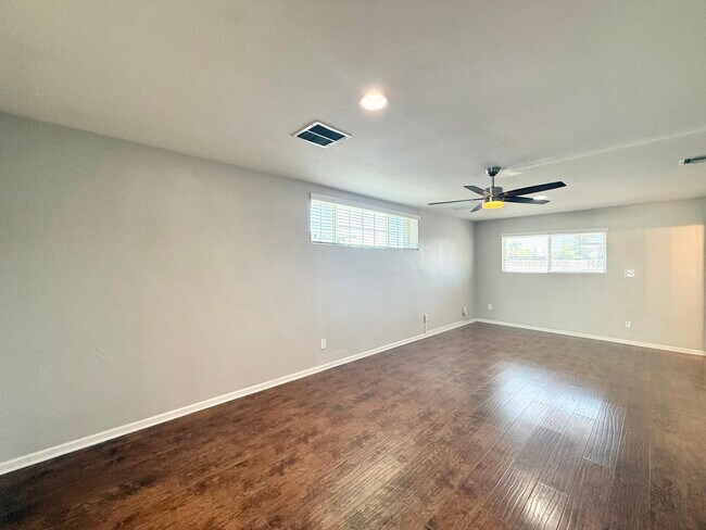 Building Photo - 3553 E Monterosa St