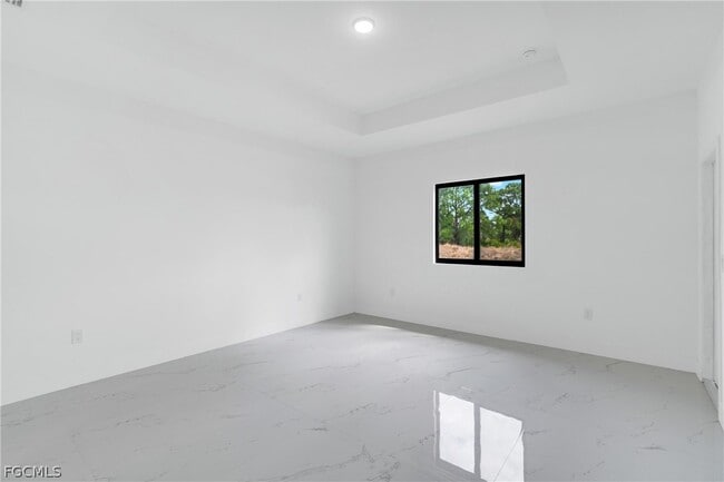 Building Photo - 1037 Citrus Ave S