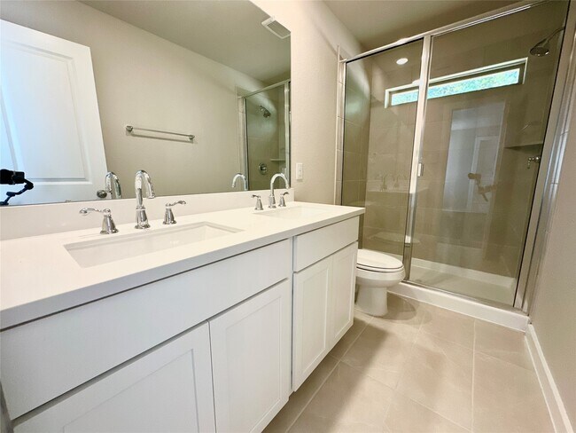 Building Photo - 12187 Ridge Top Dr