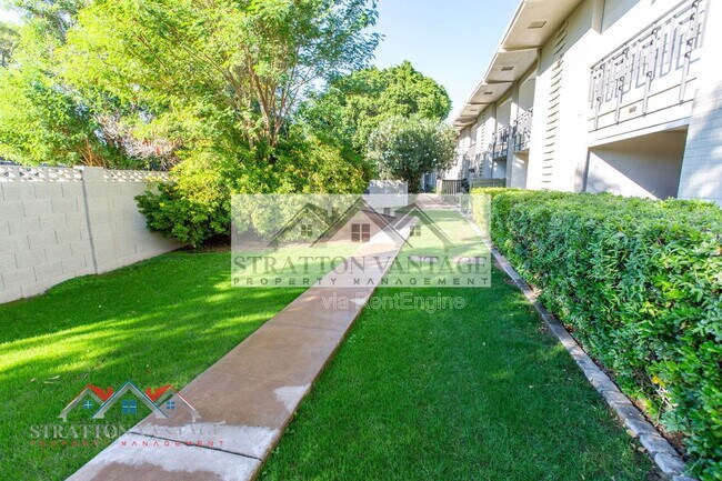 Building Photo - 6125 E Indian School Rd