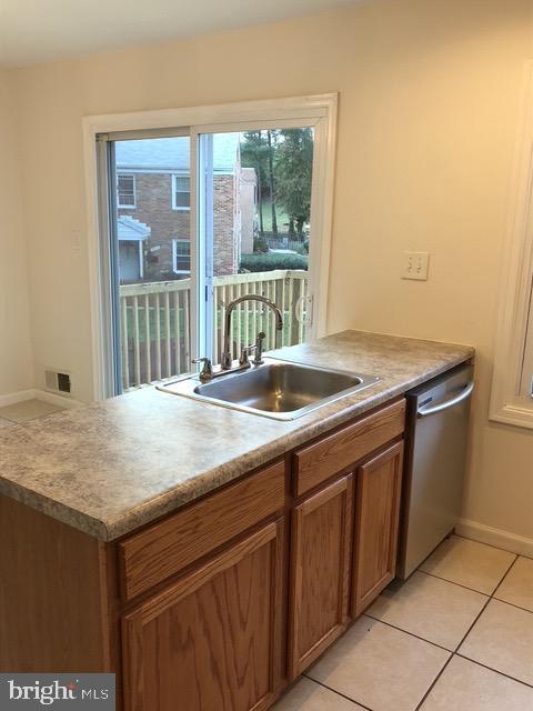 Building Photo - 2916 Wren Ct