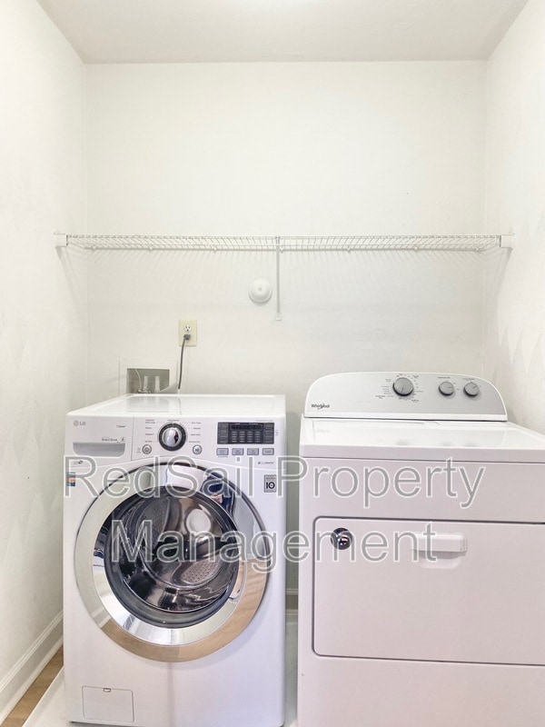 Building Photo - 9 Rockingham Dr