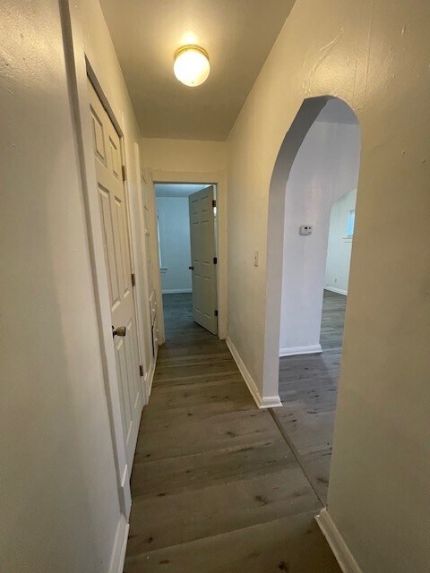 Building Photo - 632 Marmion Ave