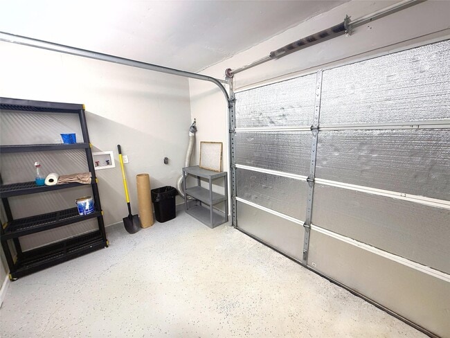 Building Photo - 307 Bellmar Ln