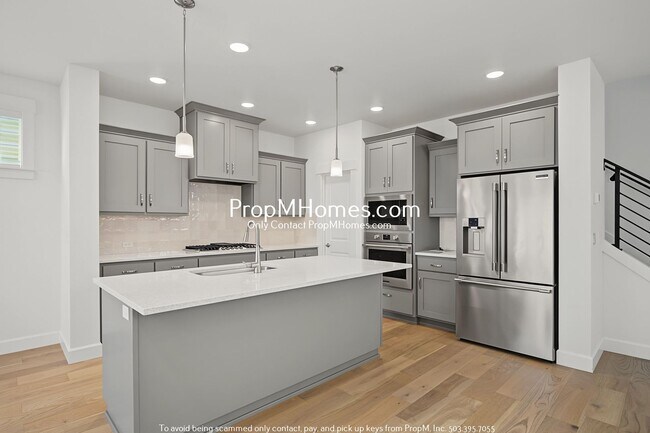 Building Photo - 3614 SE Nebula Ln