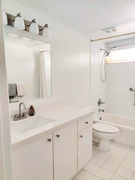 Primary Bathroom - 269 NW 7th St