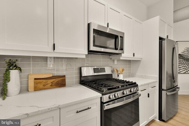 Building Photo - 1700 Kalorama Rd NW