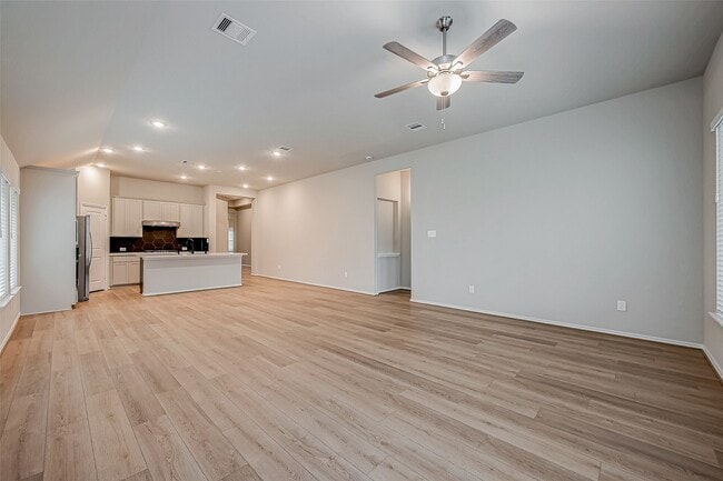 Building Photo - 8539 Int'l Fls Dr