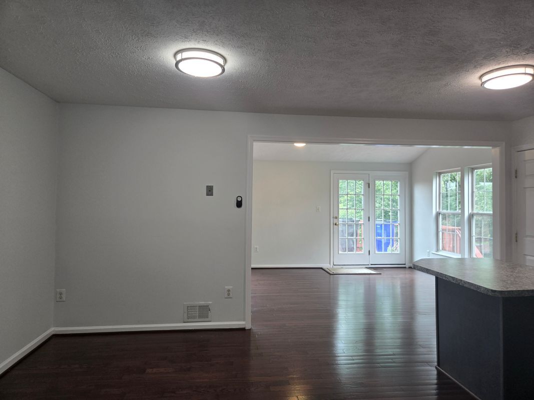 Building Photo - 6632 Granville Ct