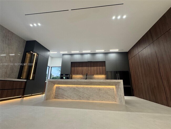 Building Photo - 19880 SW 134th Ave