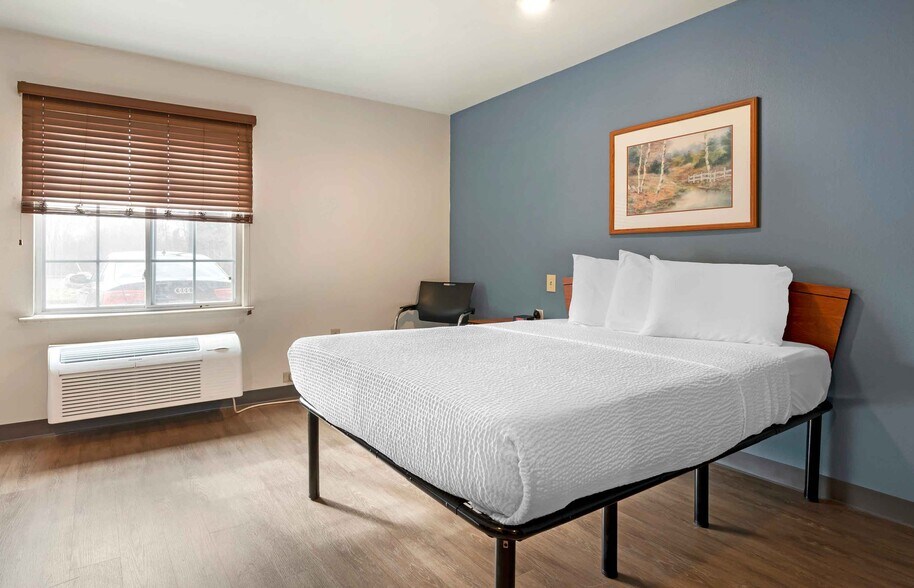 Building Photo - Furnished Studio-Cincinnati - Sharonville