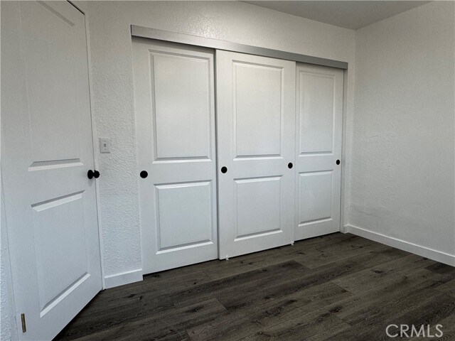 Building Photo - 4563 Bridgeview Ave