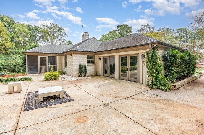 Building Photo - 6334 Fair Valley Dr