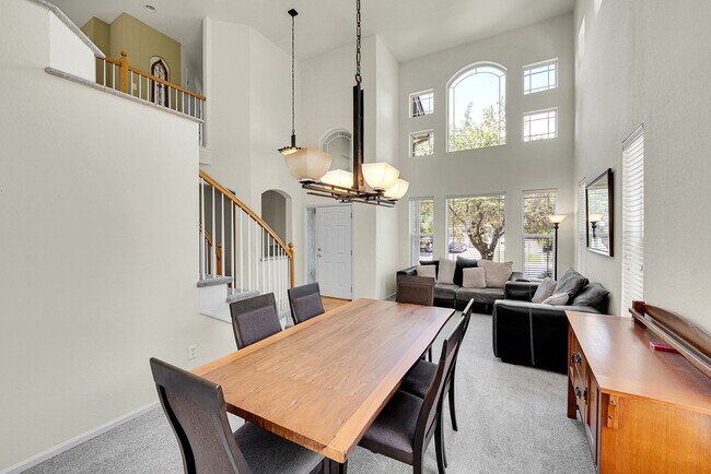 Building Photo - Wonderful home located in Broomfield with ...
